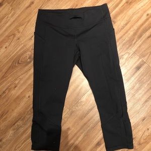 Lululemon 3/4 cropped leggings